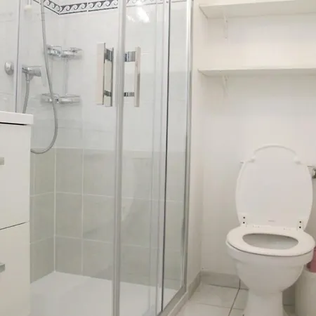 Bel T2 Proche Mer Et Commerces * Saint-Raphael (Var)