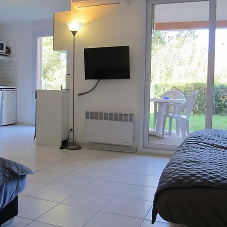 Apartment Bel T2 Proche Mer Et Commerces